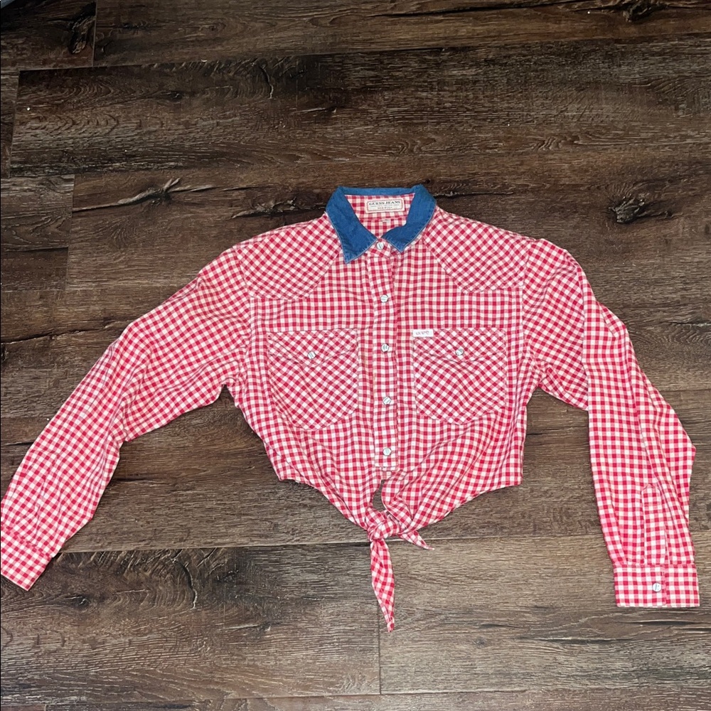 Vintage Guess front tie crop with denim collar & pearl snap small EUC